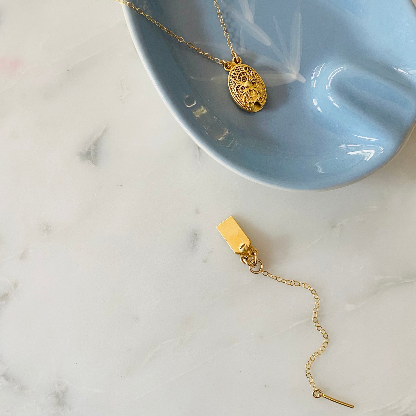 Vintage Clasp Necklace