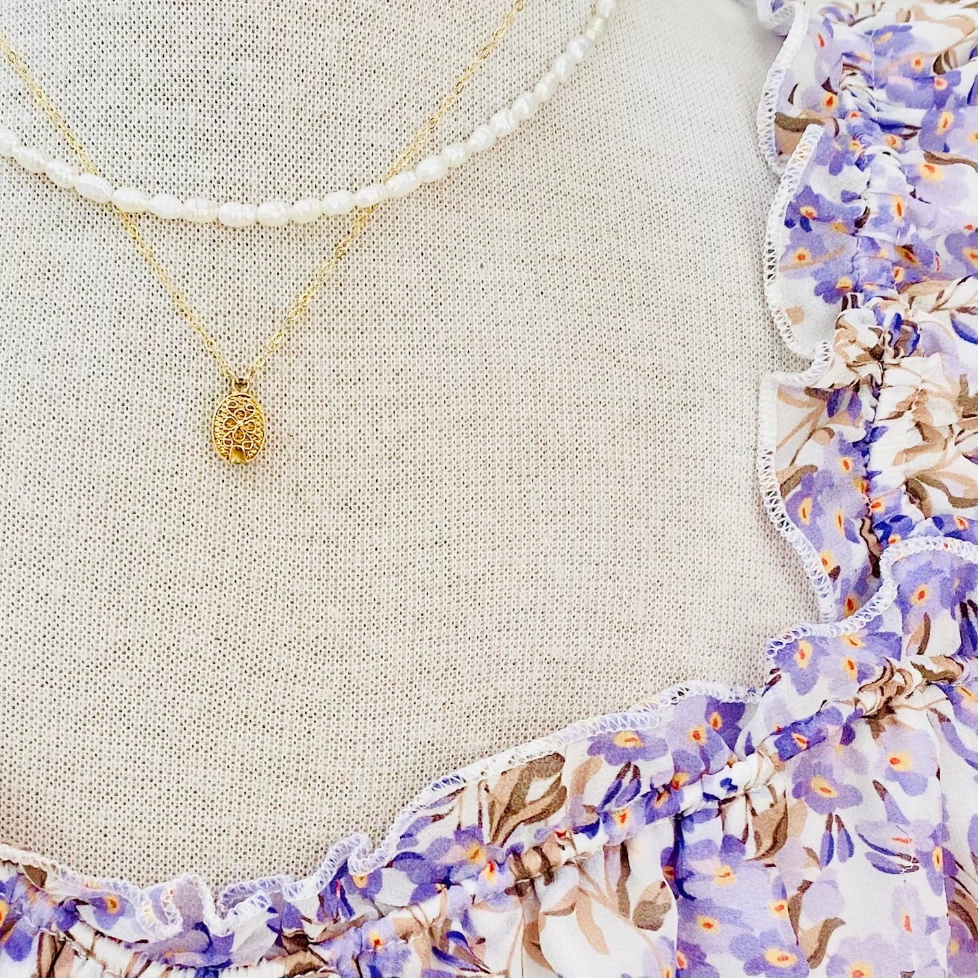 Vintage Clasp Necklace