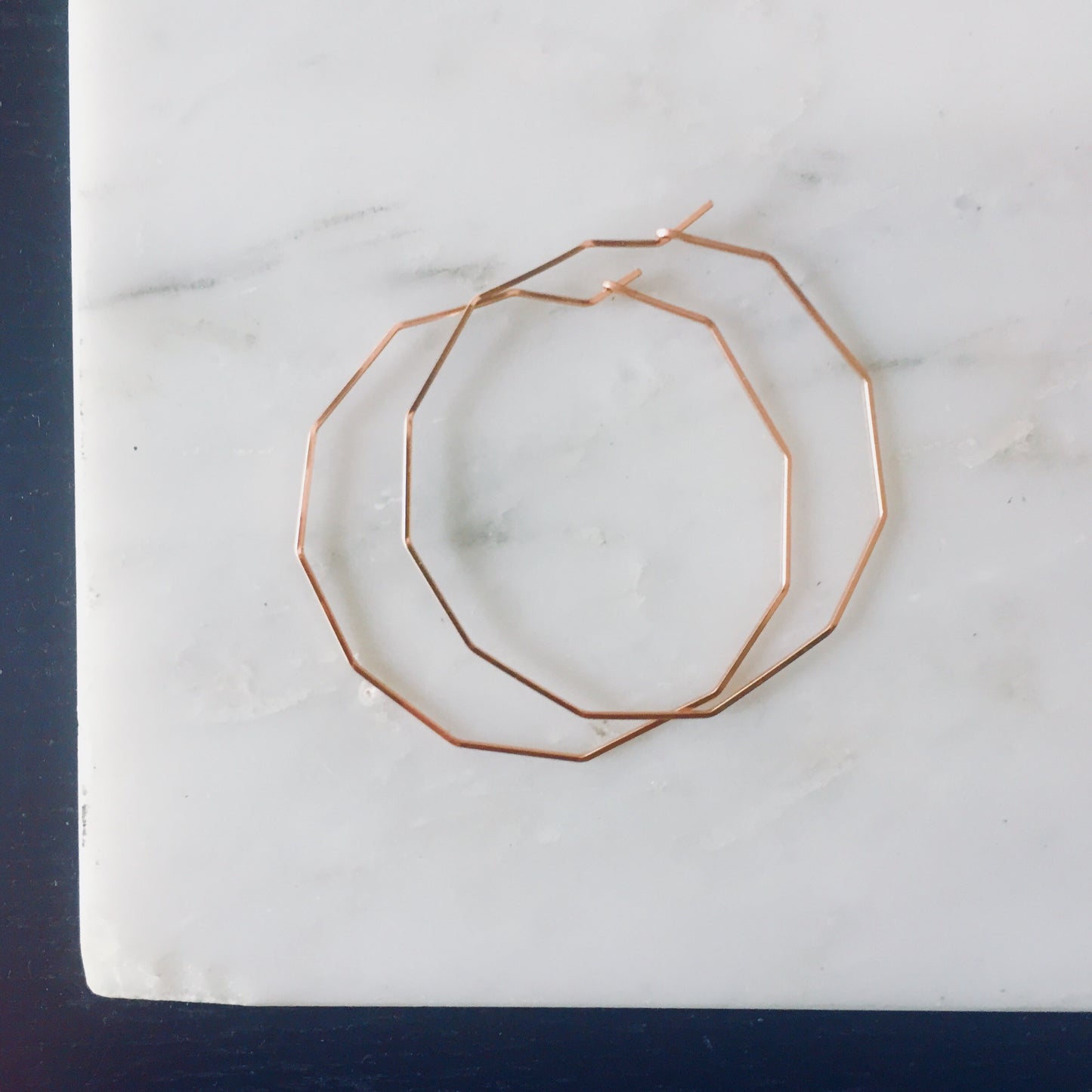 The Decagon Hoop
