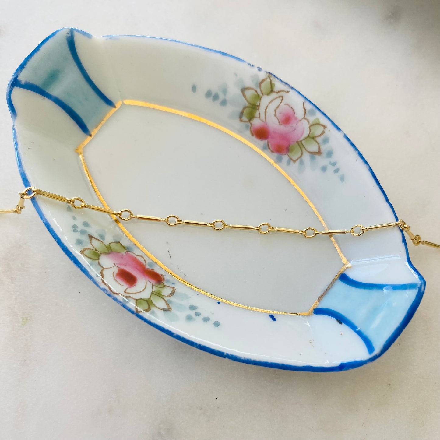 Tiny Bar Chain Bracelet